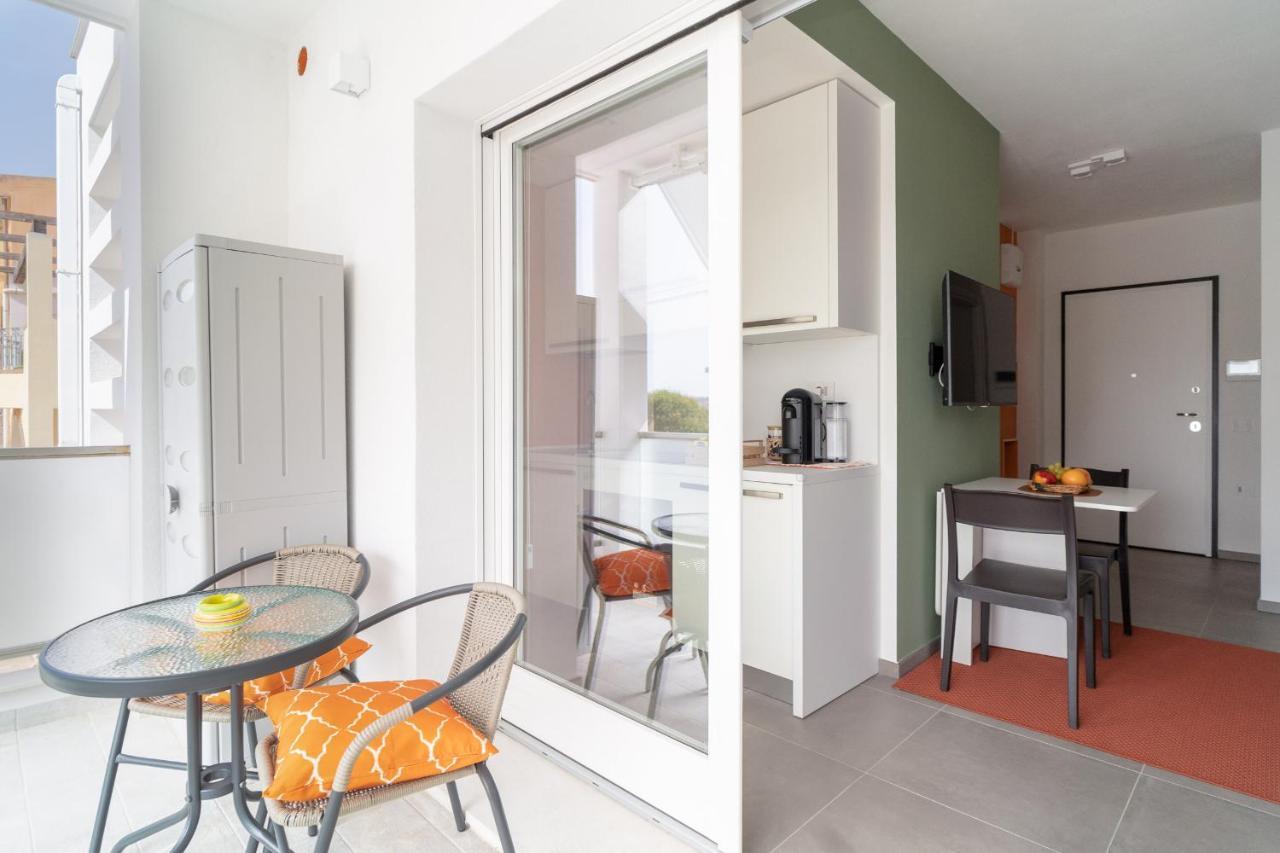 Louxory Accomodation Cagliari Apartment ภายนอก รูปภาพ