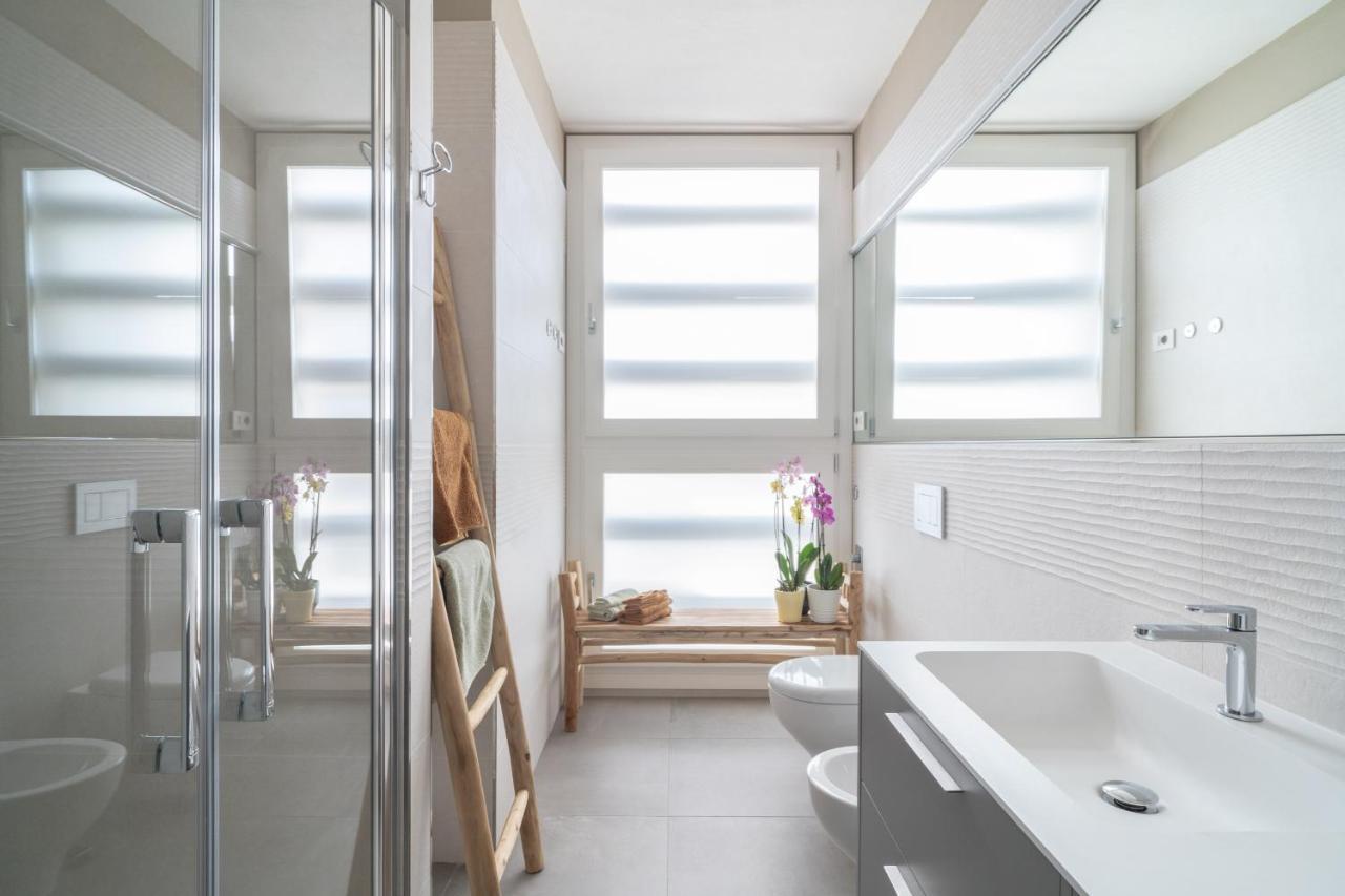 Louxory Accomodation Cagliari Apartment ภายนอก รูปภาพ