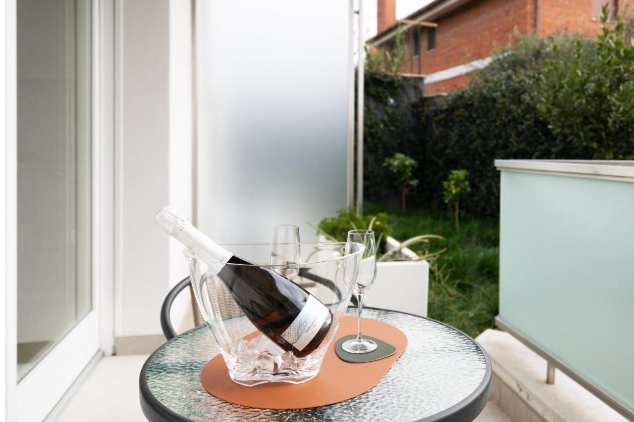 Louxory Accomodation Cagliari Apartment ภายนอก รูปภาพ